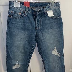 Brand new Levi’s boyfriend jeans!!